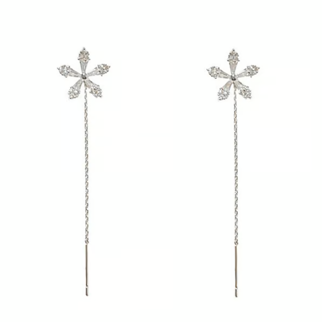 Shiny Diamond Flower Earrings