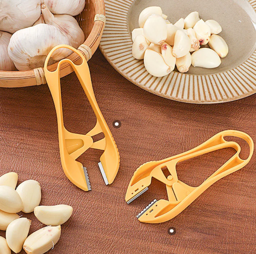 Fast & Portable Garlic Peeler - Buy 1 Get 1 Free