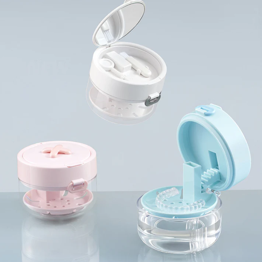 All-in-One Retainer Storage Case